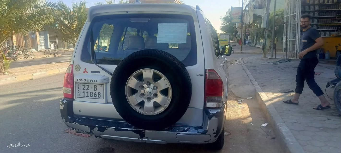 ‏ 2005 حبتوره 
حداديه مكينة تبريد بريك مكفولات
 3000 ياباني مو ماليزي 
سعر 75 
السياره نفس الصور ابد 
*********** نجف

نص مكتوب في الصور:
- حيدر الربيعي