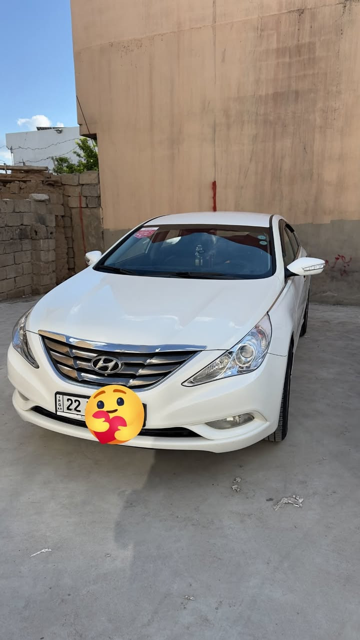 🔹 سوناتا 2011 مضلع خليجي – أدوات كص
🔹 المحرك: 2400 DOHC
🔹 المحرك والكير: شرط
🔹 بصمة تشغيل + بصمة أبواب + بصمة جنطة
🔹 تحكم ستيرن
🔹 كشن كهربائي + تدفئة كشن
🔹 تدفئة نار 🔥 + تبريد ثلج ❄️
🔹 تبريد قطعتين
🔹 جميع الكهربائيات شغالة بالكامل ✅

✨ السيارة جديدة بمعنى الكلمة، نظافة وحالة ممتازة جداً.
👀شوف العين  يبرّي الذمة، وشوفها واحكم بنفسك.

💰 السعر: 50 ورقة
🤝 وبيه مجال للگرايب.

📍 مكان السيارة: كركوك – قضاء – الحويجة
📱 للتواصل: ***********
