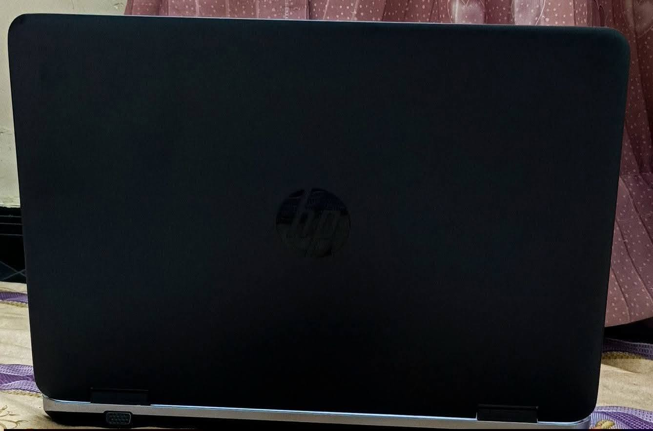 لابتوب HP كوراي5 جيل السادس6 هارد 256ssd اس اس دي رام8 لابتوب فول وسعر مناسب ❤
بطاريه  2ساعتين 
نضافه اللابتوب 95٪
بي العاب وبرامج ومنزله 
GTA
وببجي 
وبرامج تواصل الاجتماعي والاكسل والاورد 

المعالج (Processor): Intel Core i5-6300U بسرعة 2.40GHz

الذاكرة العشوائية (RAM): 8.00 جيجابايت

سعة التخزين (Storage):  256 جيجا)

كرت الشاشة (Graphics): Intel HD Graphics 520 [1]

سعر اللابتوب 190الف وبي مجال شراي راسلني او  اتصل على الرقم *********** عندي توصيل موجود
