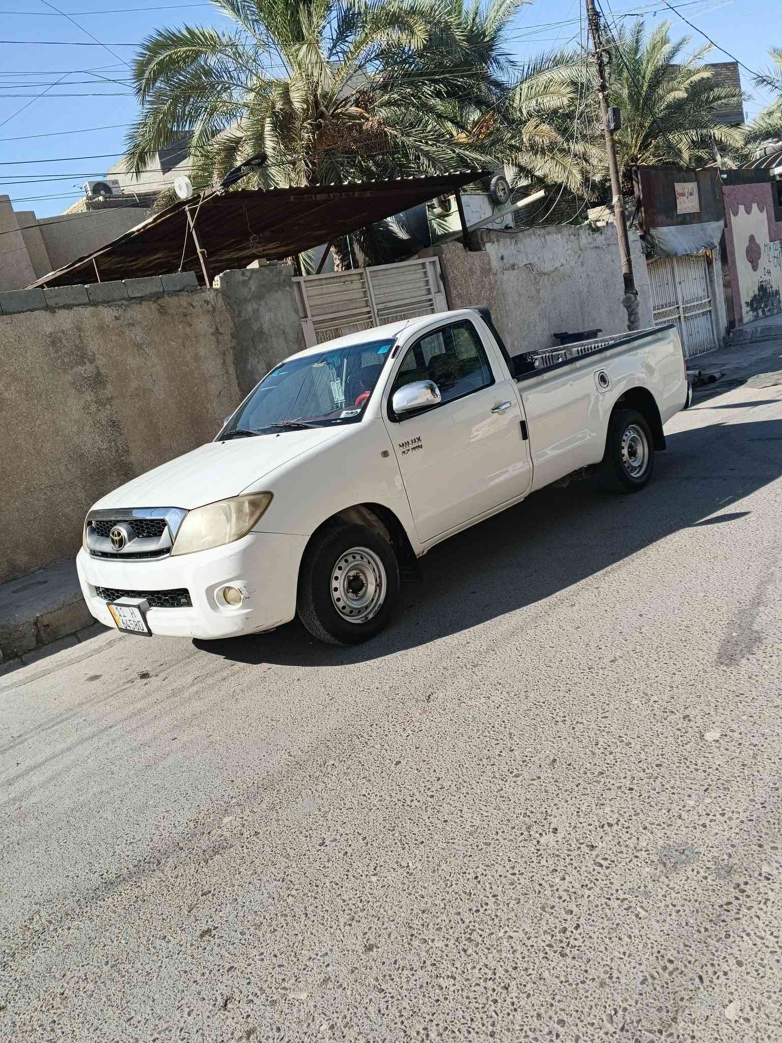 هايلكس • ٢٠١١ • رقم بغداد