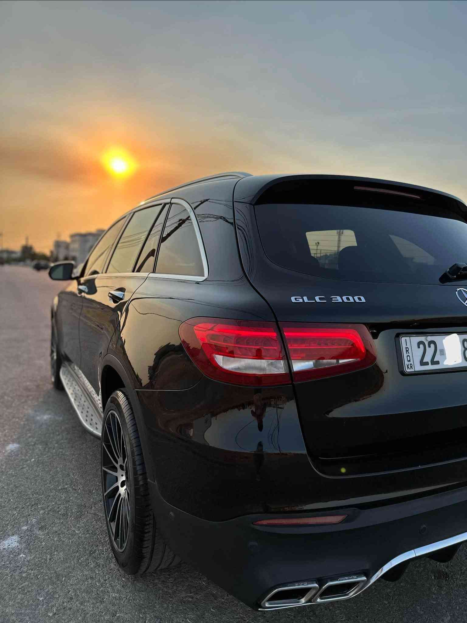 سعر مناسب جوه سوق  🔥
‏                كيتAMG   Mercedes__ GLC 300_
_____________
‏‎‏‎النووع : GLC 300 AMG
سنة الصنع : 2017وارد الماني
‏‎‏‎سلندر :  4T
السعر : مناسب جوه سوق ***********واتساب 
*********
فول الفول اعلى مواصفات ( نايت بكج )بانوراما كشنات جلد و هيتر  و خزن و دبل ليد و سستم صوت بروماستر بدي AMG بلادي و بلاك ومواصفات هواية متنذكر السيارة صفر مسج بدون اي خلل (كلين تايتل سياره بدون صبغ)👌🤌 
📝ملاحظة : السيارة رقم اربيل دولي.  تحويل بشرط
____________
‏‎‏‎‏‎🌎 العنوان : اربيل 
‏‎‏‎‏‎📱 للاستفسار يسعدنا تواصلكم معنا على الأرقام التالية
‏‎‏‎‏‎📱***********واتساب
