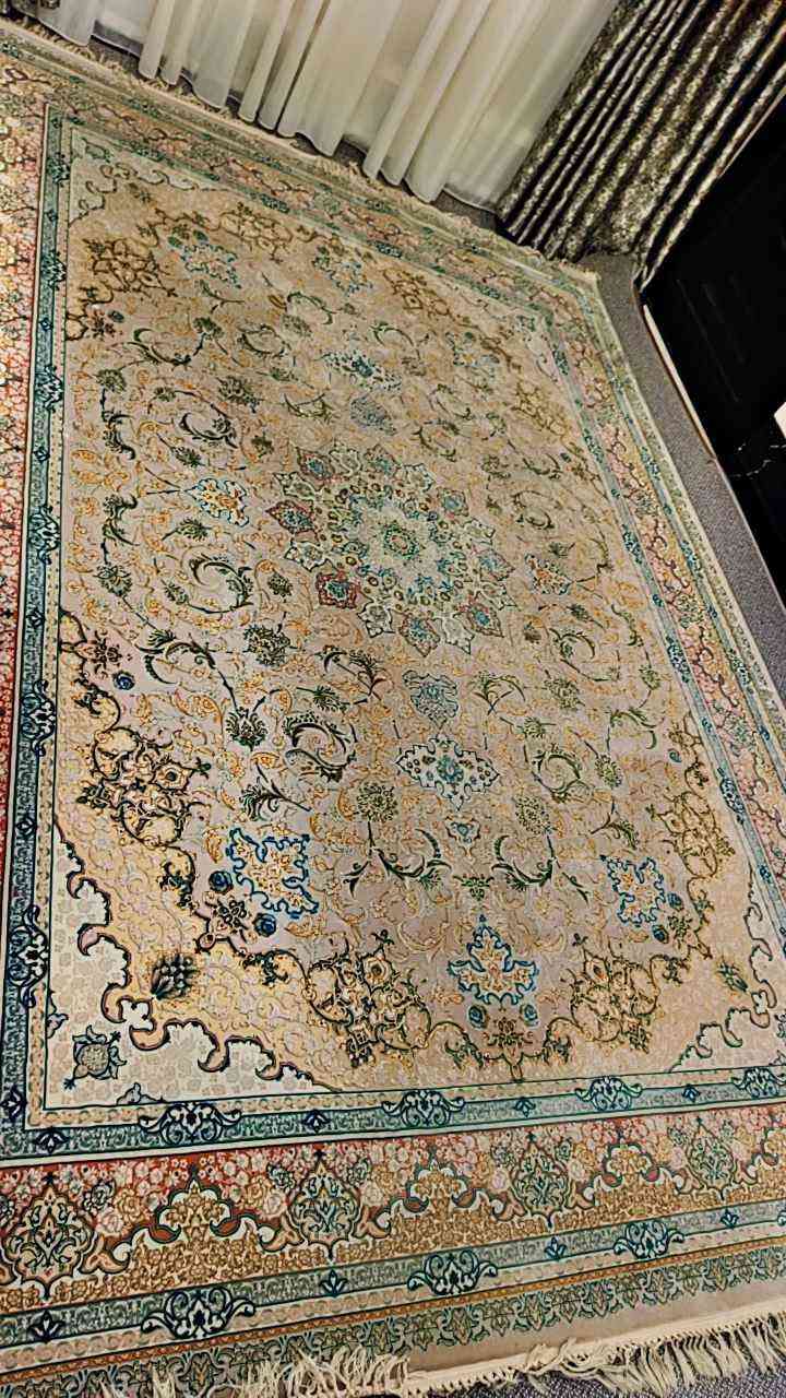 مکان اربیل أربيل, العراق

نص مكتوب في الصور:
- 1200 شانه ایرانی سعری 140هه زار 2.5به 3.5
- 200 هەزار 22نەخشه به شەرت
- 130 هەزار نوييه
- مارکەی LG سەری 50 هەزار
