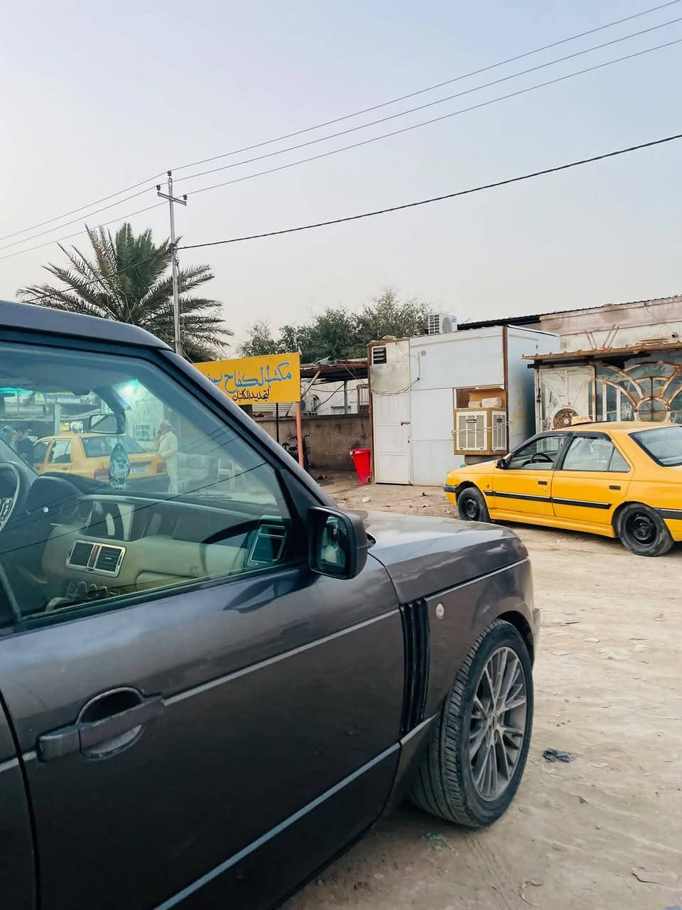 السلام عليكم.... اخوان الي حاب يشتري السياره بأجر موجوده بغداد أسوي صدرها يم محمد العزاوي بمجمع مشن كراج الفين
رانج روفر فوك موديل ٢٠٠٦ عليها كير مكينه لكزز شرط الشلعه والنصافه والنعومة 
سنتر لوك شغال كلشي بيها شغال 
السعر ٧٣ وبيها مجال بصيط اني مشتري السياره حصراً من جيراني يعني ما مبيوعه من واحد لواحد مداور سنويه وارقام جدد جامه جديده باتري 90 جديد تبريد شغال اي إستفسار أتصل وبل خدمه 
***********
‏‪***********‬‏
السلام عليكم.... اخوان الي حاب يشتري السياره بأجر موجوده بغداد أسوي صدرها يم محمد العزاوي بمجمع مشن كراج الفين
