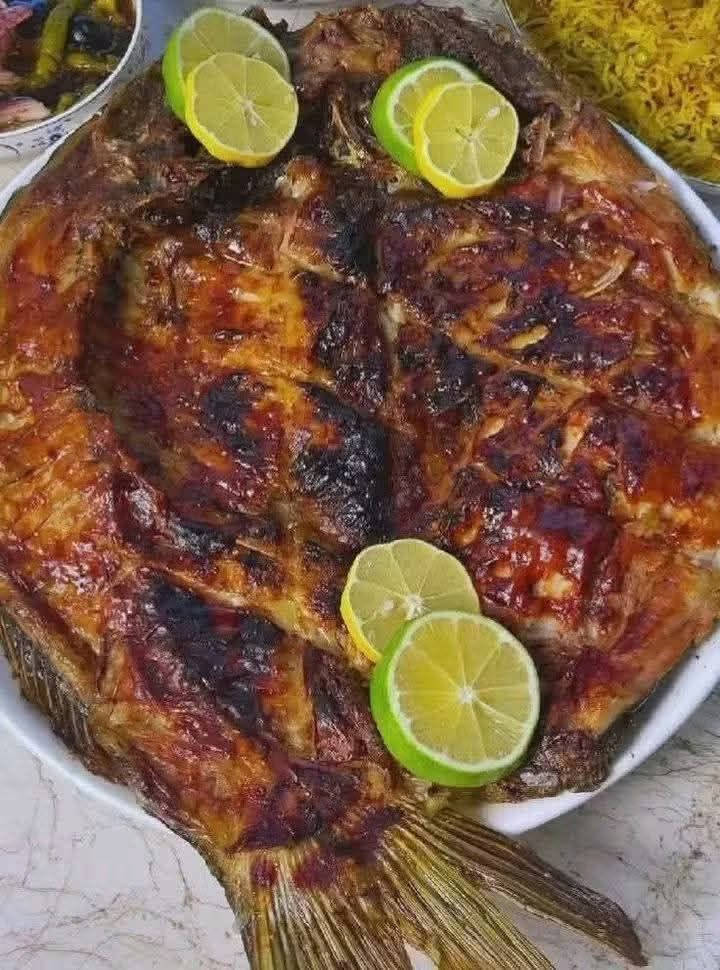 #رقم حجز مأكولات الشطرة 
#كل شي متوفر ***********
.......................................
توصيل داخل وخارج الشطره

نص مكتوب في الصور:
- صينية باجه ب ١٢ الف
- اذا تدور على السمچ الزين والشغل الزين مشويات أسماك الصياد خيارك الاول 😋
- تتوفر مقبلات ولوازم تكمل ألوانة والطعم الاصيل
- سمچ طازج يومياً
- شغل نظيف وسمچ يفتح النفس
- أسعار تناسب الجميع
- للحجز والاستفسار المراسلة على الخاص
- مشويات أسماك الصياد نكهة السمچ الاصيل والسعر الي يعجبك وفوق كل هذا (التوصيل مجاني)