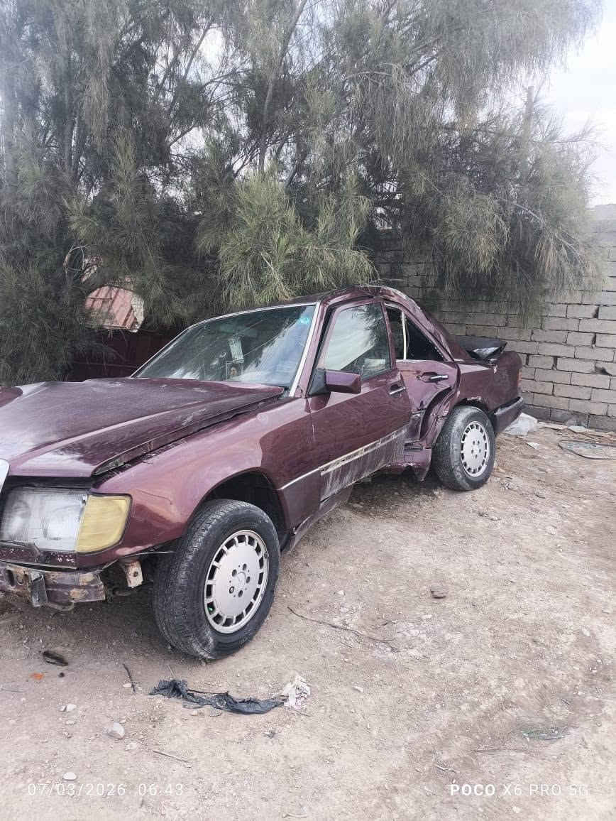 #للبيع
مارسدس دب  موديل 91 رقم  ميسان  بإسمي گير ومحرك  3000 VVT  بيها حادث 
 السعر 22 بيها مجال 
 
المكان البصرة القرنة الشرش 
***********
