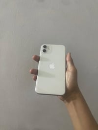 آيفون ١١ • ١٢٨ • مقفول