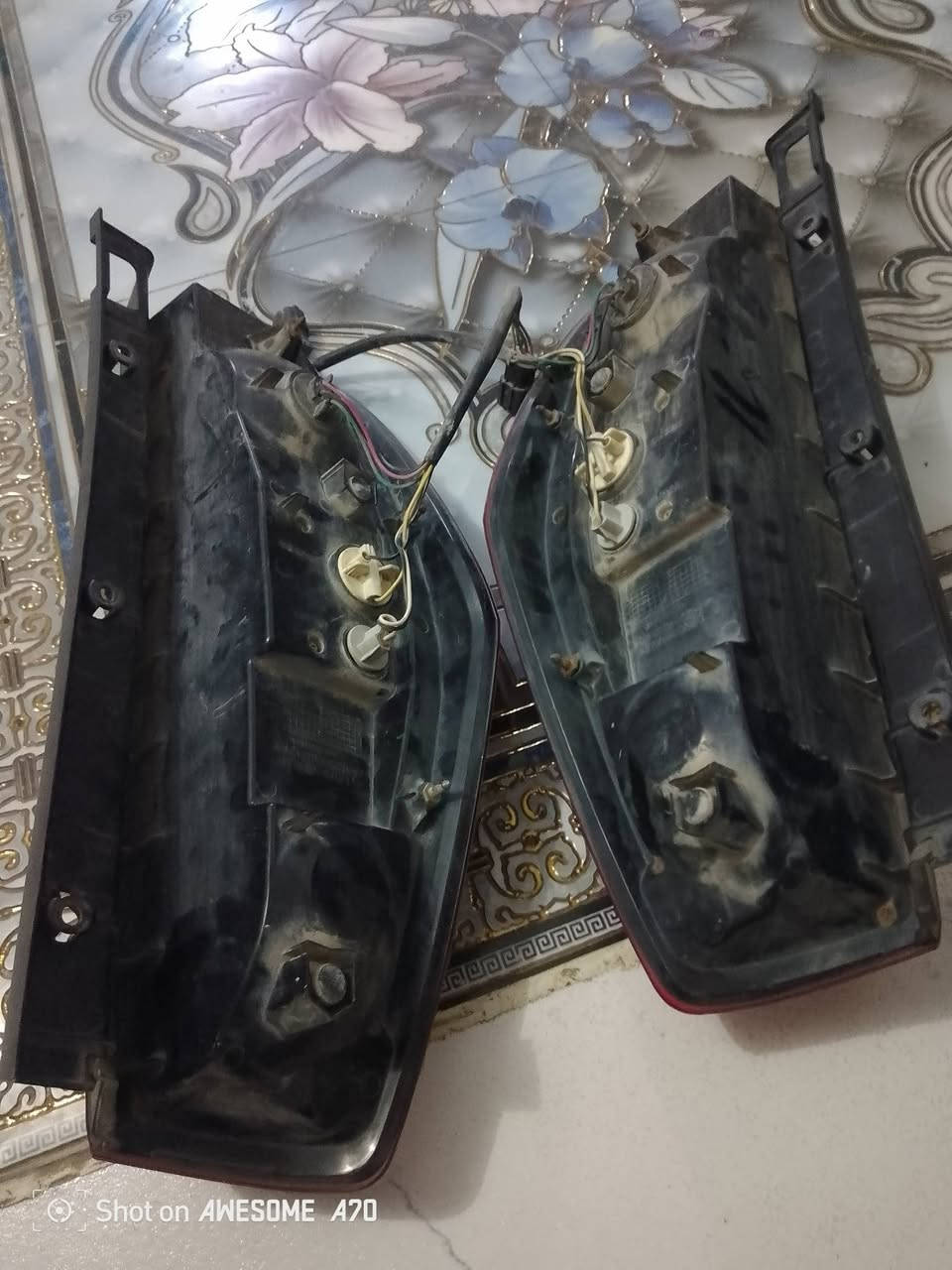 بكات مال ستاركس مسكر البيع مناسبات تواصل واتساب  ***********

نص مكتوب في الصور:
- Shot on AWESOME A70