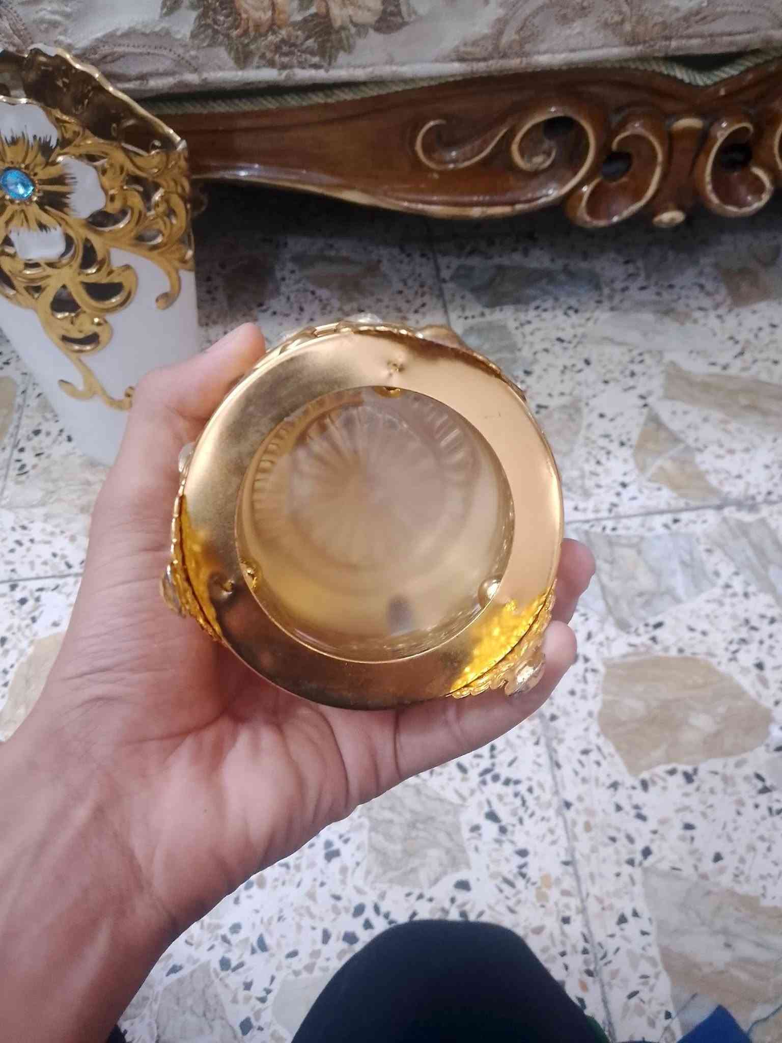 سلام عليكم عندي ذني للبيع الاصلي كلمن وسعره
ويوجد توصيل بكروه 
***********
