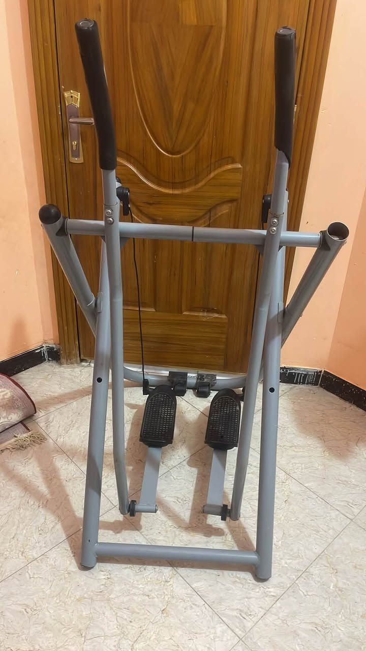 بوفيه *ميز بلازمه $بيسكل &براد ماي البيع الرقم ***********
