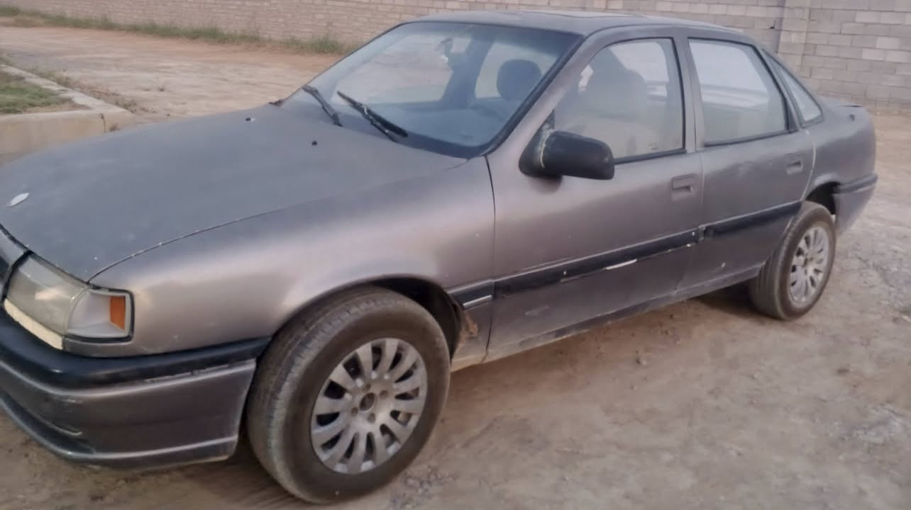 السلام عليكم 
للبيع سياره اوبل فكترا 
حجم 20
قسام شرعي وكاله فقط 
الكير شرط
محرك شرط
تواير طخم جديد
 اتصل وتدلل 
السعر 22 وبيها مجال 

***********
