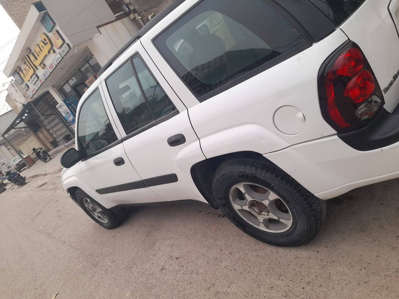 بلايز • ٢٠٠٥ • قطع