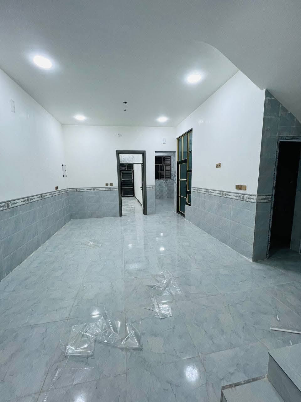 مشتملات عدد ٢ للبيع المكان فلوجة حي المأمون منطقة ال ١٩ نافذات على شارع ١٥ شارعهن ١٠م المساحة الكلية ٢٥٠م مساحة الواحد ١٢٥ الوجه ٦ وربع ونزال ٢٠ بناء طابوق حديث ضلع منفصل وسقف منفصل للبيع طابق واحد السعر المطلوب بالواحد ٨٢ مليون وبي مجال للاستفسار الاتصال على الارقام التالية

*********** واتساب
***********
نوع العقار طابو صرف سند وبي إجازة بناء
