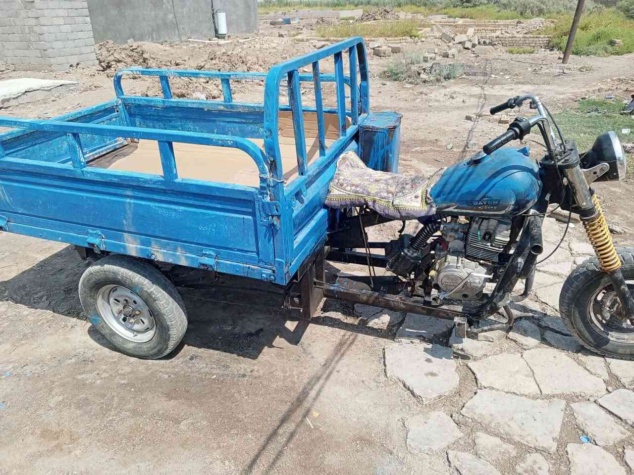 ستوته دايون موديل ٢٠١٥ شاصي قطرت لحيم واخياس مابيه ركبه مكفوله مكينه جديده البدي جديد أوراقه تالفه اتعهد من السرقه والعشائر السعر ٧٠٠ ألف العنوان الكوت البتار مبايل *********** أبو بيان
