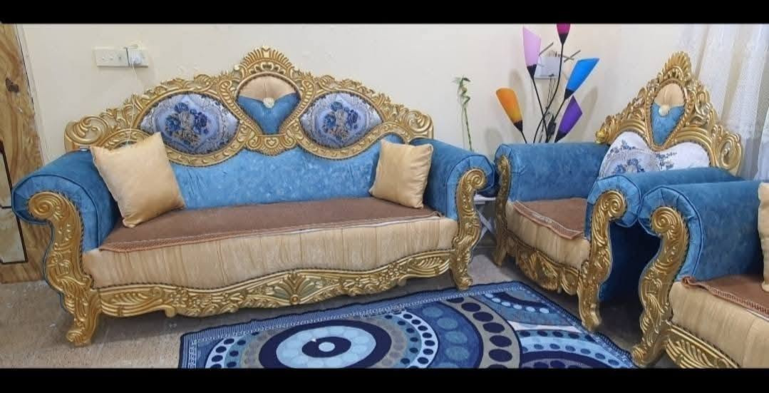 قنفات ١٠مقاعد • ملكي • شارع خير الله