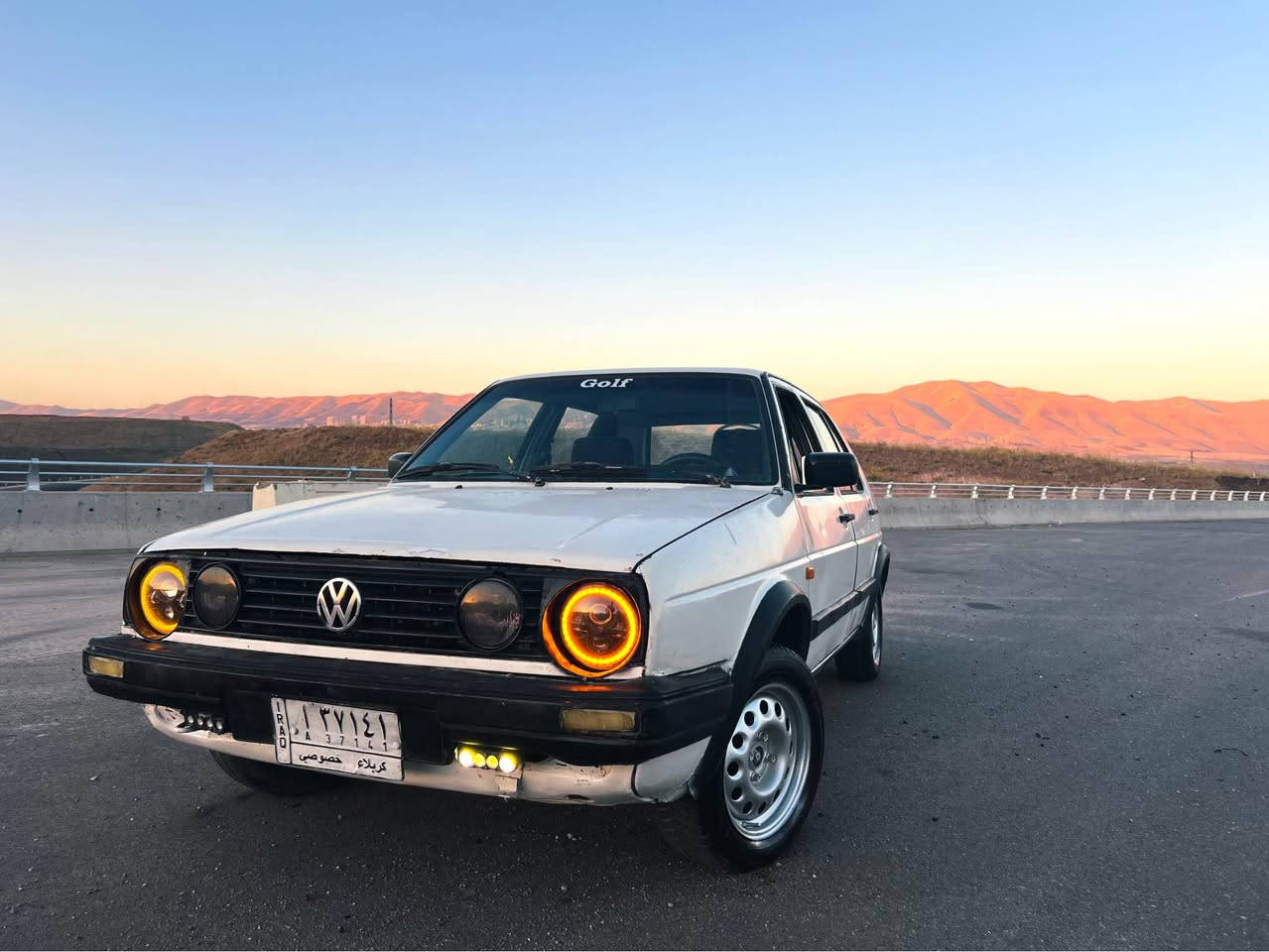 سەرەتا بەناوی خوا
golf
1992
کەم مەسرەف 
دژە فیتەر
کەم بەنزین خۆر
مالی فەقیرە بێ مە سرەف 
هەموو گیانی بەشەرت
کارەبای هەمووی بەشەرت
گێڕو مەکینە بەشەرت
سەیارەکە سەنەوی عاچە بە شەرتی تەحویل
لایت زینۆنو لایت عەلقە
تازە پێشو دوای داگیراوە بێ تە قەو ڕەقە
بەرگە درگاو بەرگە کوشن تازە تێگیراوە 
$18 تۆزێک مە جال
*********** السليمانية, العراق
