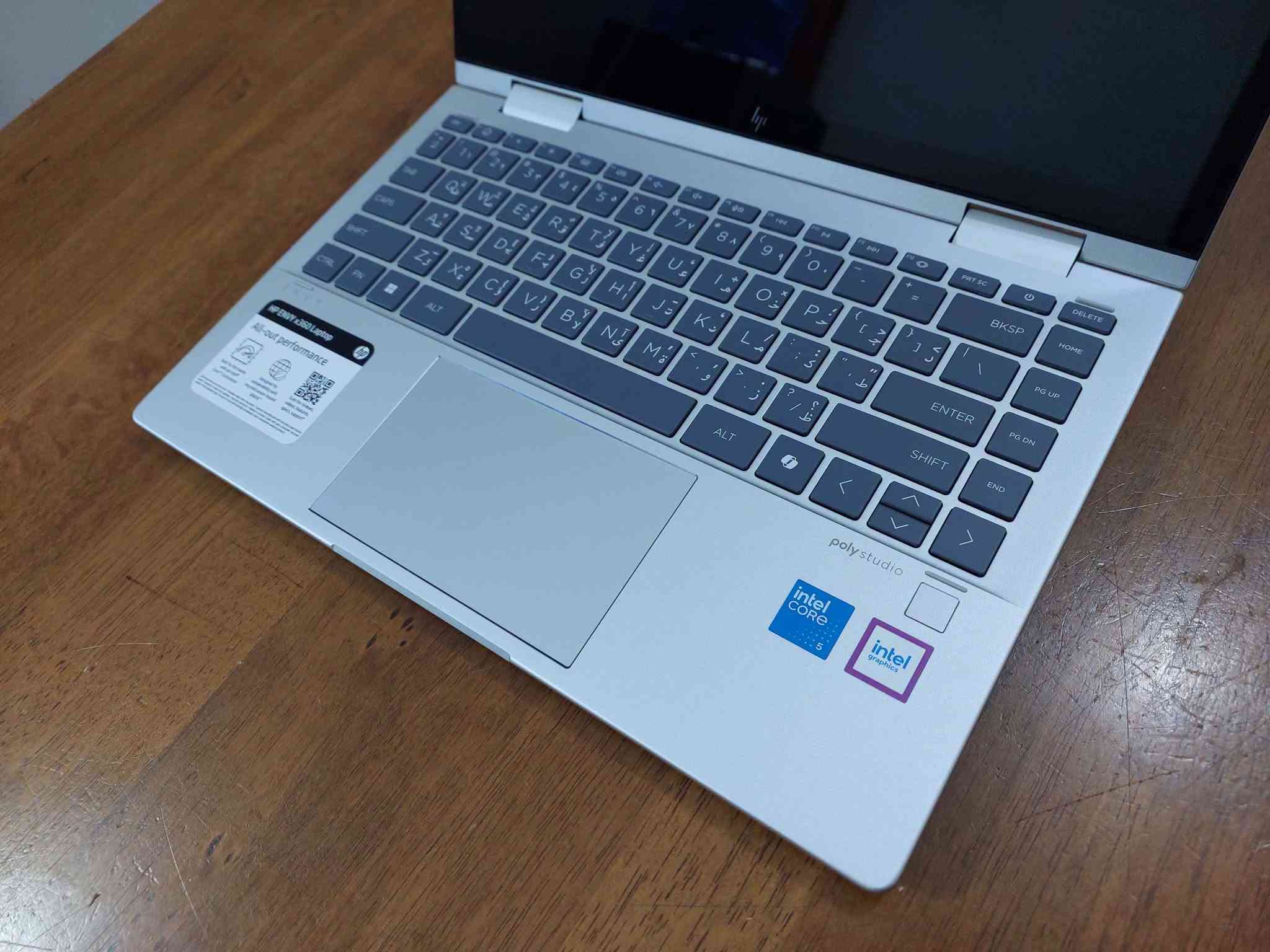 السلام عليكم  جيل 14 ....تحفة الكترونية من شركة HP موديل hp envy من الفئات العليا لماركة HP  ...لابتوب لمس TOUCH قلاب 360 درجة...بلون وشكل وتصميم مميز جدا..شاشة حجم 14  الوانها طبيعية مشبعة ولا اروع .. سوبر سلم مصنوع من المعدن مع هارد نوع SSD NVME حجم 512 ورام 8 وكرت شاشة قوي ومعالج كور 5 جيل 14   ..كيبورد ضوئي ثلجي 3 درجات مع بصمة اصبع وبطارية تدوم لساعات طويلة الجهاز جديد بمعنى الكلمة وكارتونتة وكل ملحقاتة ويا ملائم للبرامج الهندسية  والتصميم والبرامج والدراسة و لرجال الاعمال وغيرها... سعرة 500$ للاستفسار  *********** (واتس)
