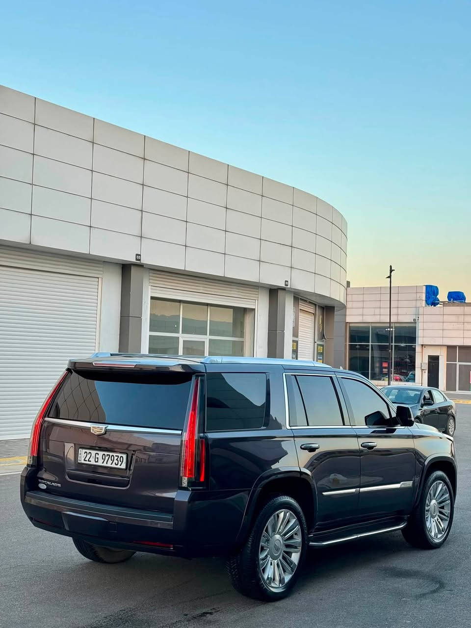 ﷽
CADILLAC ESCALADE PLATINUM 2016
▫️كاديلاك أسكاليد موديل 2016 
🔹مواصفات پلاتينيوم فول مواصفات ١/١
🔹لون مميز ( لون قهواي  )

▫️محرك V8 تمانية سلندر🔥
🔹كير و محرك بشرط
بدون صوت و بدون صرف بدون خلل
🔹ماشية  73  الف حقيقي

▫️سيارة كلين تايتل مكفولة كفالة عامة ✅
🔹مكفولة حتى دعاميات بشرط بدون صبوغ
🔹بدون صبوغ بدون شخت و بدون رصعات
🔹سيارة حيل حيلوة جديد جديد ماشاالله
🔹سيارة كل على وضع شريكة لوك لوك

▫️مواصفات پلاتينيوم
( بصمة - فتحة - فور ويل - دبل رادار  أمامي و جانبي - رادار خط طريق - داتاشو - خمس كاميرات - صندوق شفت - سقف DVD - شغال - شحن موبايل - قاصة - كشن جلد مساج - كشن تتفيئة و تبريد - كشن و ستيرن خزن - كشن هزاز - تبريد مركزي - لايت ليد و زينون بيلادي - حصاص أمامي و خلفي - مراي شفت - بعد هواي مواصفات )

◽️اربع تاير ويل جديد ويل بيلادي حجم 22
🔹سيارة شرط بدون اى نواقص گير و محرك و حدادي و كاهرباى كولة بشرط
🔹سنوي و رقم و هزة جديد سنوي بأسمي
🔹 نفسي يوم / تحويل و كاله حاظر
🔹 مكان_🌆 سليماني

◽️سعر_ 319$ 🔐🔥
◽️موبايل_ *********** ::: ***********
____________________________________
