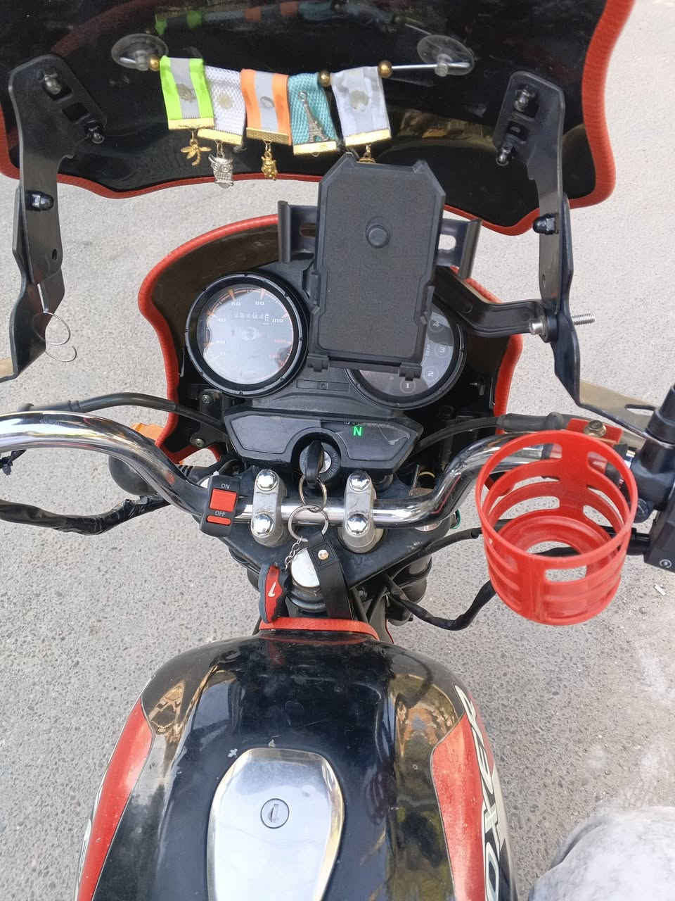 سلام عليكم حبايبي عندي بوكسر حلوه ومرتبه موديل 22 للبيع اوراق ضايعه بس اكفلها عشاير ودوله 
تحتاج بس غسله وترتيب بسيط اني العدم تفرغي مجاي اطلع بيها 
دراجه مجفتها تجفيت شركه وكلش حلو سعرها ومناسب 
للتواصل وتساب او مازنجر عنوان بغداد 
***********
