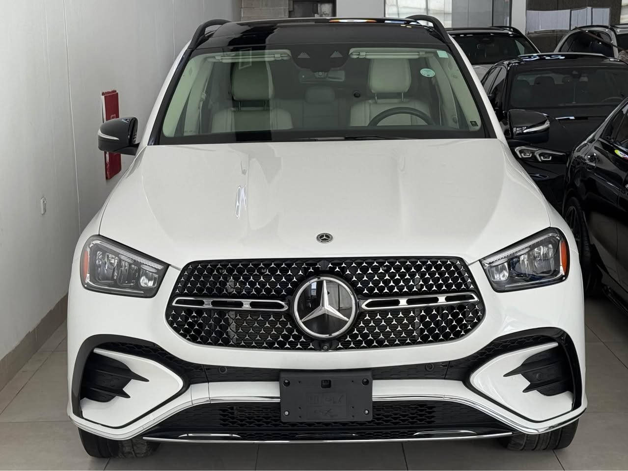 Mercedes benz Gle450e
موديل2024
فول مواصفات 
Img
5كاميرا
ناو كريمي
هايبريد وبنزين
دعامي بيشه وه ى صبوغه 
نرخ52000$
*********** أربيل, العراق
