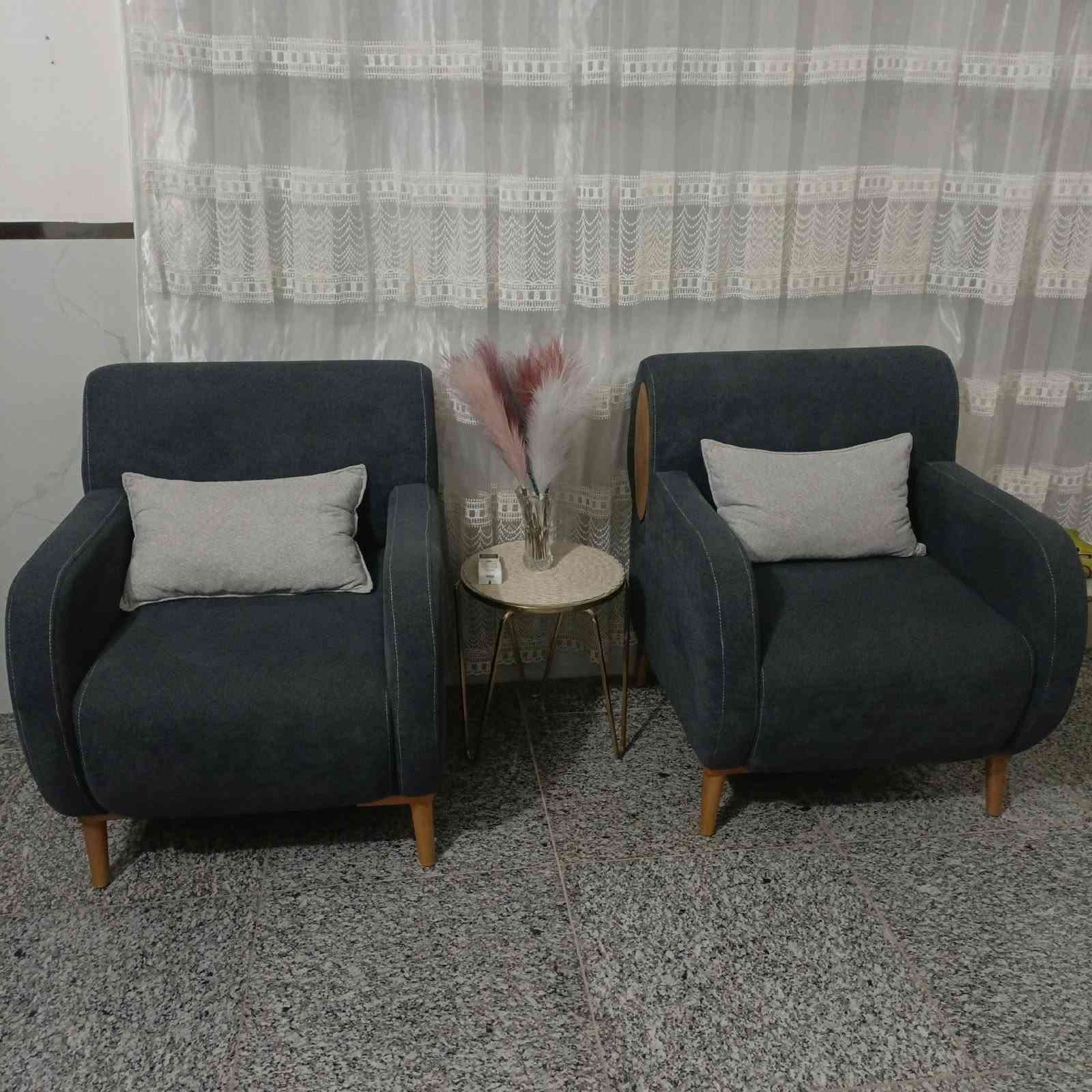 السلام عليكم
تخم تفصال درجه اولى استخدام موسم واحد فقط نظافه 💯/100اني فصلته مليون وربع 10قطع
رايده 800وبي مجال لشراي هذا رقمي
***********واتساب
