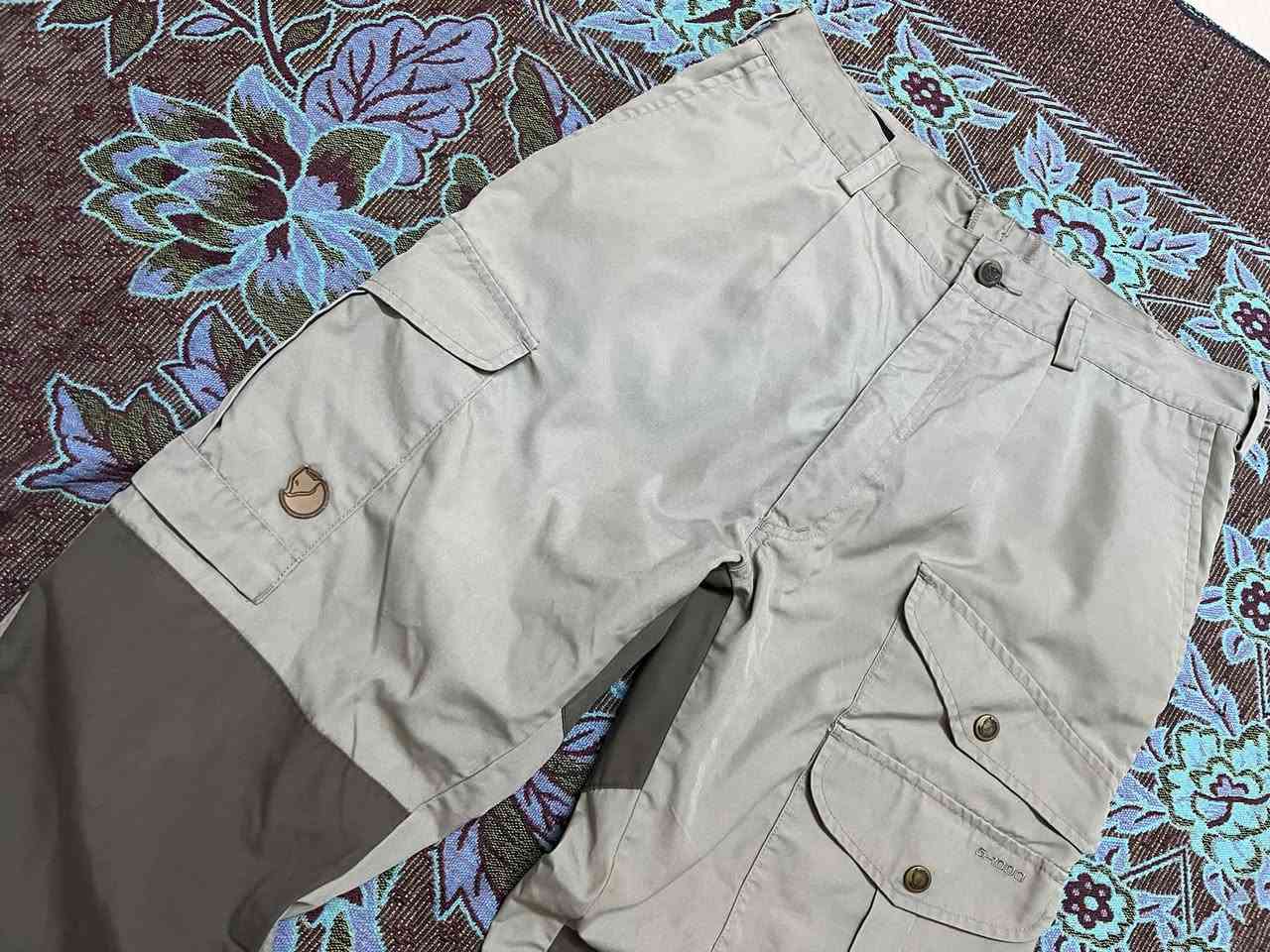 fjallraven
size_32_34
بالە مستخدم 
نظافە100
توصیل جمع
طول 105cm

***********
