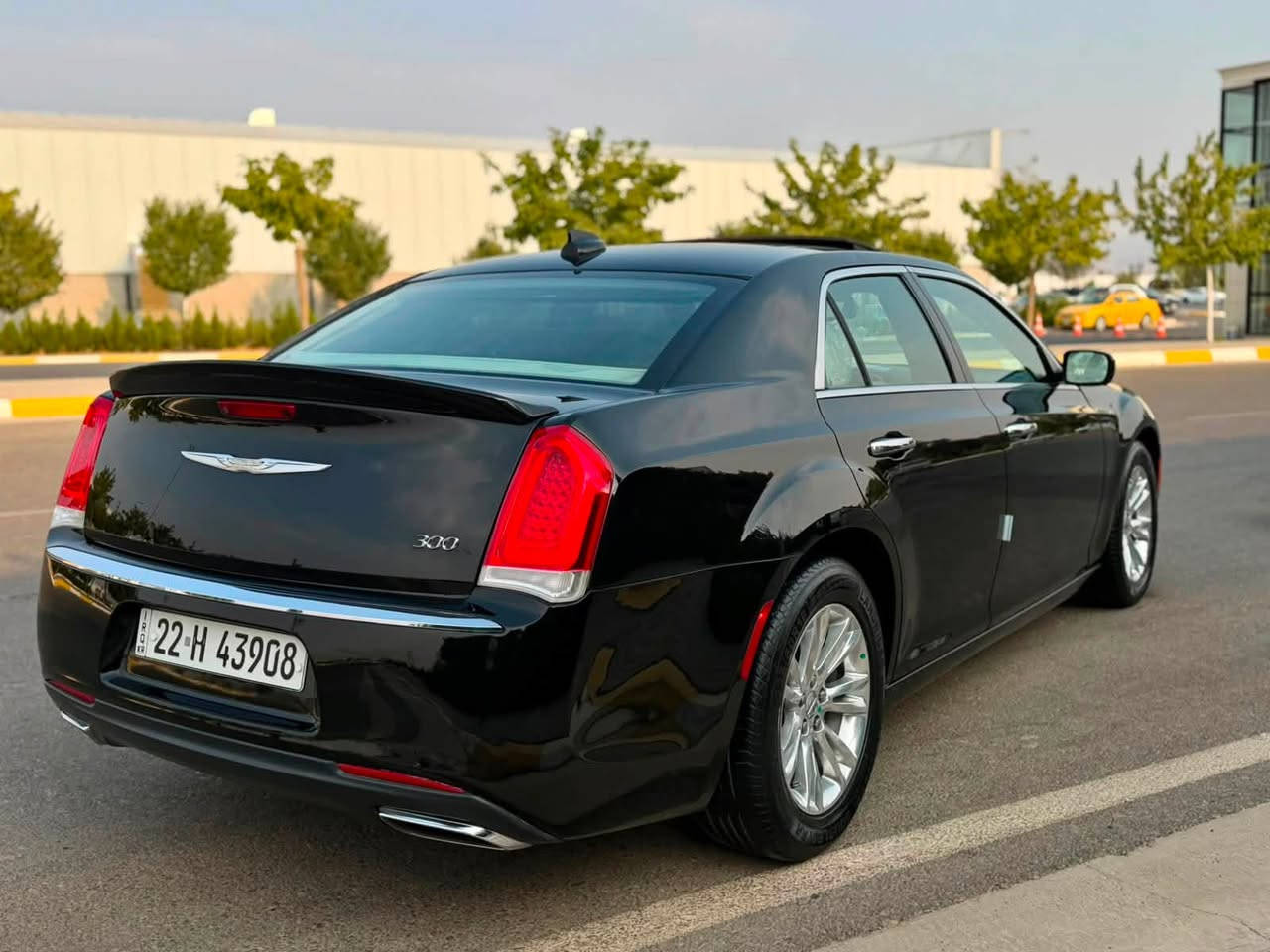 ﷽
CHRYSLER 300C 2016
◽️كريسلر موديل 2016 
🔹مواصفات C فول فول مواصفات ١/١
   لون اسود
~~~~~~~~~~~~~~~~~~~~~~~~~
◽️مكان🌆:سليماني                    سعر💵: 194$
تليفون☎️: ***********
~~~~~~~~~~~~~~~~~~~~~~~~~~
◽️محرك V6 3.6L سته سلندر
🔹گير و محرك بشرط مامفتوح 📦✅
بدون سوت و بدون صرف و بدون خلل شرط فحص
🔹ماشية 67 الف حقيقي 

◽️سيارة كلين تايتل  داخل بلعراق
🔹صار بلعراق ( قطعتين صبوغ ) بدون داخل بدون ئيرباگ
🔹أيرباگ كل بيلادي سليم
سيارة حيل حلو و نظيفة 📦

◽️مواصفات 
( بصمة -پاننوراما - داخل كريمي  - شاشة كبير  - تشغيل عن بعد - پردات - كشنات جلد  - كشنات تتفيىئة و تبريد - كشنات كهربا  - كشن و سوكان كهربا و خزن - تبريد مركزي - ڤوليوم - تحديد سورعة - بلاجكتور - ليد - بعد )

◽️اربع تاير ويل جديد بيلادي 
🔹نظافه ١٠٠٪؜ كامل سيرفس بدون نقص و بدون مصرف
🔹سيارة شرط بدون اى نواقص گير و محرك و حدادي و كاهرباى كل بشرط
🔹 سنوي بأسمي تحويل غرامة بشرط
~~~~~~~~~~~~~~~~~~~~~~~~~~~~~~~~
