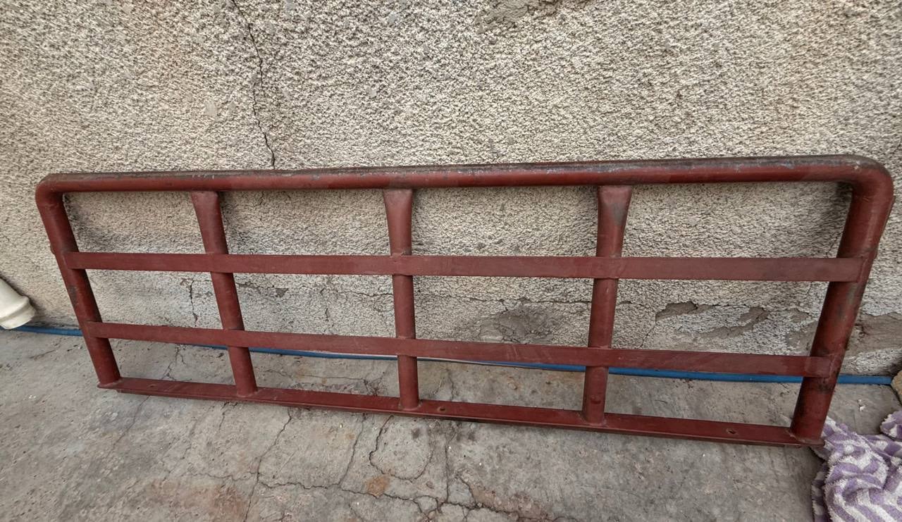 📏 قياسات المحجر:
طول: ٣م و٦٤سم | عرض: ١م و٧٠سم | ارتفاع: ١م
الخارج للقمارة: ٨٥سم

🚪 الباب:
الارتفاع: ٥٢سم | العرض: ١م و٥٨سم

📍 الموقع: بغداد – الشراي
📞 للاتصال: ***********
📢 مكلّف بالنشر
هلا بيك، هذا المحجر شنو نوعه/مخصص لأي حيوان بالضبط؟ وإذا بيه موديل أو مقاس إضافي غير المذكور تگدر تضيفه؟: 
تخومه
الحالة العامة شلونها؟ بيه لحام، كسر، صدأ، اعوجاج، أو شغل يحتاج تصليح قبل الاستخدام؟: 
نضيف جدا 
المحجر منو من شكد مستخدم؟ وشنو سبب البيع؟: 
الشراي يتصل ويتدلل