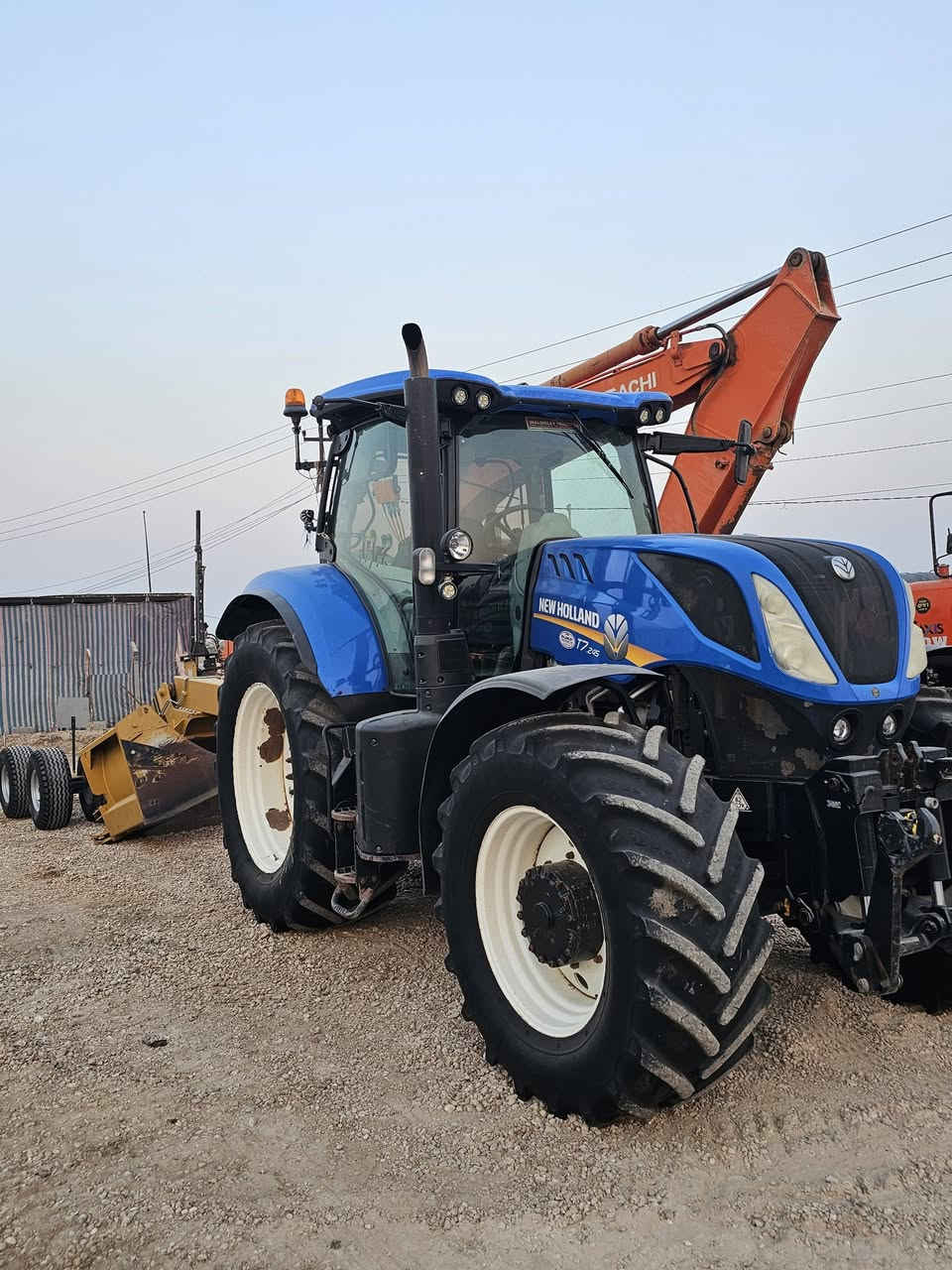 للبيع
نيوهولند
حجم NEW HOLLAND T7.245
موديل 2017
رقم اربيل
الاستفسار الاتصال علئ الرقم
***********
***********
العنوان بابل جبله طريق صويره
