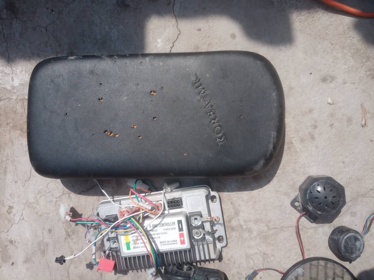 سلام عليكم
لبيع غراض درجه شحن
حجم20
دبلات ٤ ب٥٠
كفرات كامل ب٤٠
ويل ب٢٠
والبريكات ١٠ اثيتهن
شاشه ب٣لاتلاف
مري ٣ لاتلاف
والكشن
ملف 1000واط ب٤٠
عقل ب20الف
لاستفسار *********** بي واتساب
