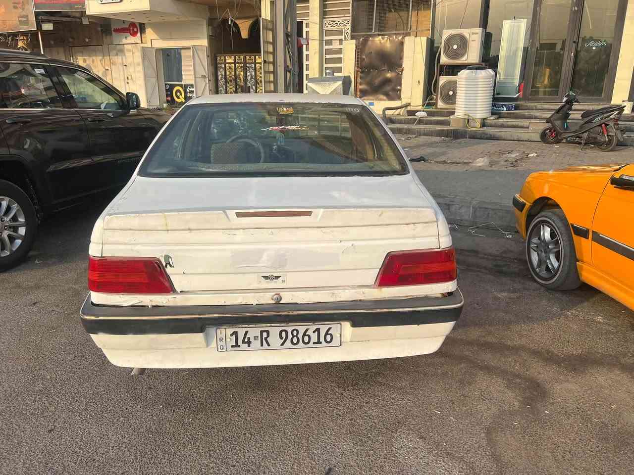 سلام عليكم بيجو 405  موديل 2014 رقم جديد إنكليزي مكينه جديد لا تبخير ولا تنقيص وكير جديد تخم تاير منضومه احتراق كلهه جديده سياره حلوه ما عده بيهه بس خياسات بل ارباع بيبان الوره   رقم تلفون *********** العنوان البصره الحيانيه  
السعر 33 بيه مجال
