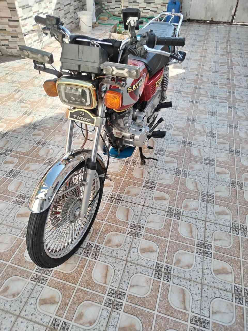دراجه للبيع موديل 23 كفاله
***********

