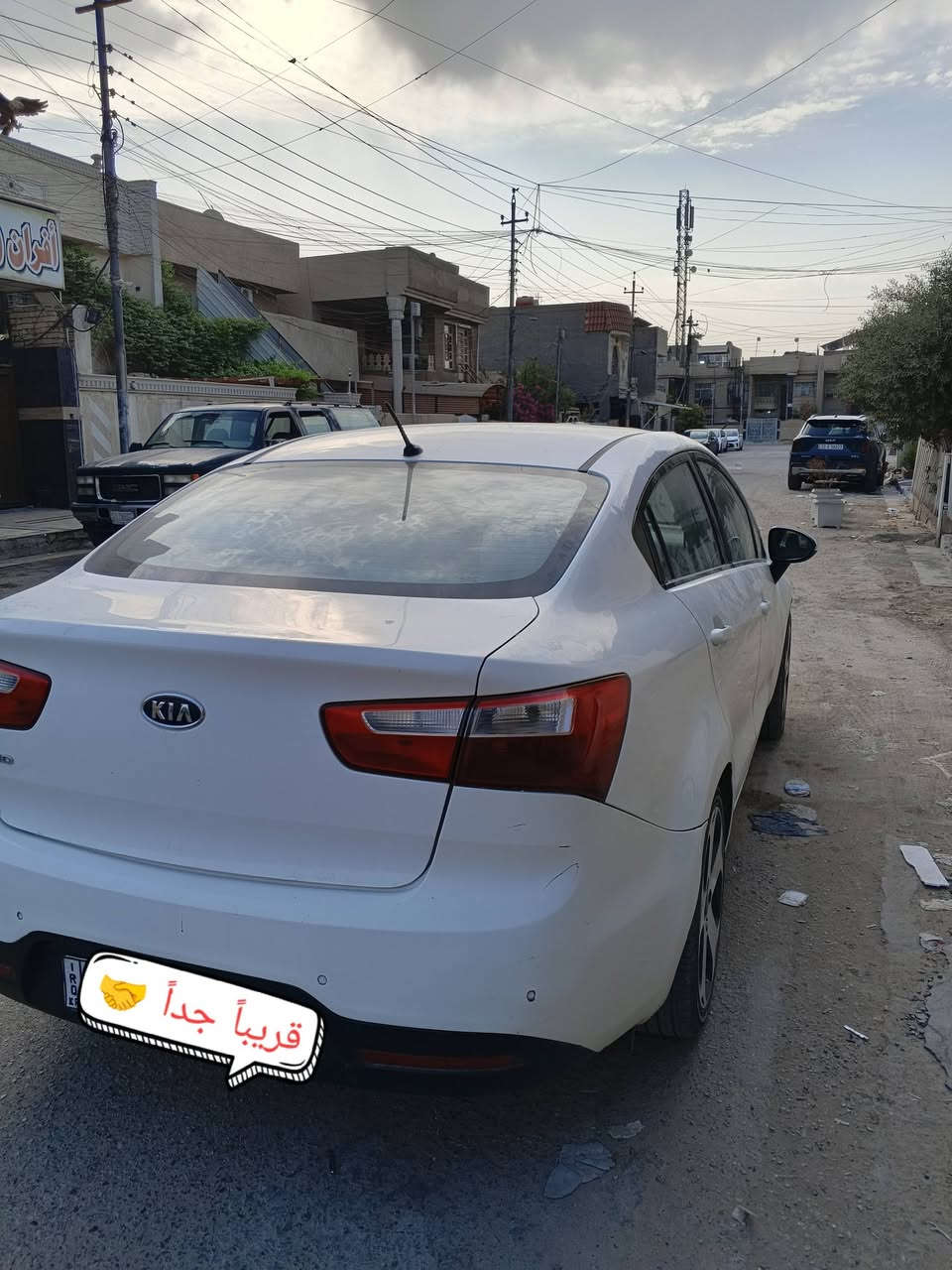 كيا ريو ١٢ اللون ابيض سياره فول مواصفات بيع + مراوس
محركها دبل قطره المرغوب + تبريدها مع سويج 
١.حساسات خلفيه 
٢. كاميرا دواره خلفيه
٣.كاميرا اماميه  
٤. فتحه سقف 
٥. كاميرا اماميه 
التواصل / *********** واتساب فقط
السعر / ٦٧ والسونار مرفق مع الصور 
السياره بأسمي وهزه جديده

نص مكتوب في الصور:
- قريباً جداً
