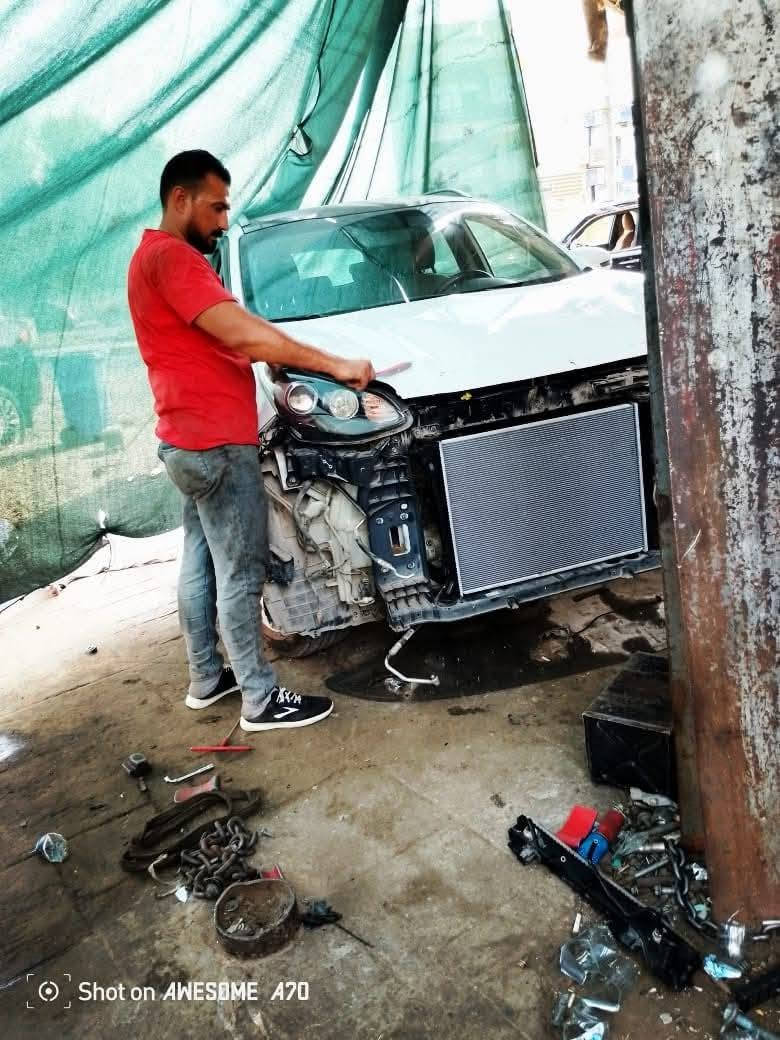 يا الله محل سمكره وصبغ بغداد شيخ عمر تعمير جميع سيارات حسين***********

نص مكتوب في الصور:
- تعمیر بارد ایشي تبدیل ماكو کلی بارد Shot on AWESOME A70
- Shot on AWESOME A70
- بعد بي شغل