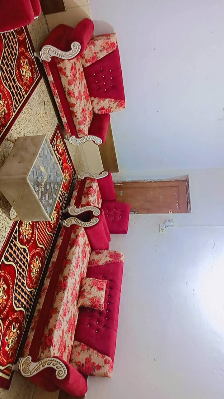 ١٠ مقاعد • ٥ قطع • خشب ثگيل