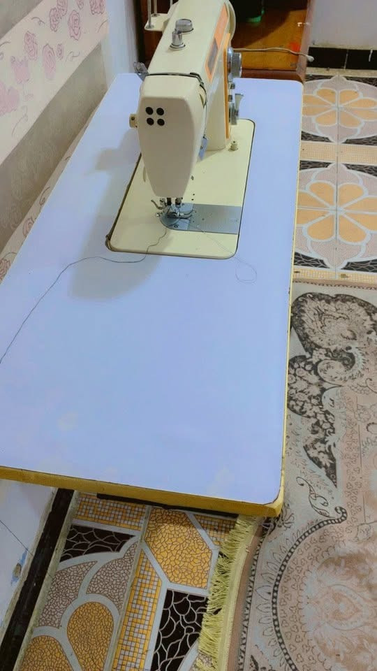 سلام عليكم مكينة خياطة برذر باسستر جديده المكينه هيه والميز ماله استعمال كلش قليل المكان البصرة القبله السعر ٢٢٥الف بيه مجال  قليل استفسار اكثر اتصال عل الرقم ***********
