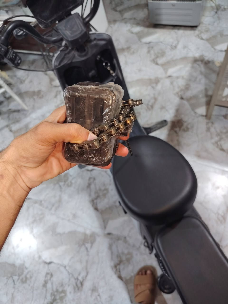 سلام عليكم دراجه شحن جديده لوك  السعر 275وبيها مال الرقم ***********

