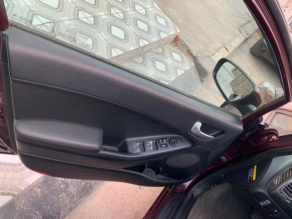 سلام عليكم كية فورتي 2018  أمريكي ماشية ١٠٩ ميل كير مكينة خير من اللة تبريد ثلج  حادثة من امريكة قبق صندوك او جاملغات خلفية وبنيد مصبوغ او باب عكس سايق صبغ مكاني بغداد الغزالية مدير الامن ستفسار ***********
