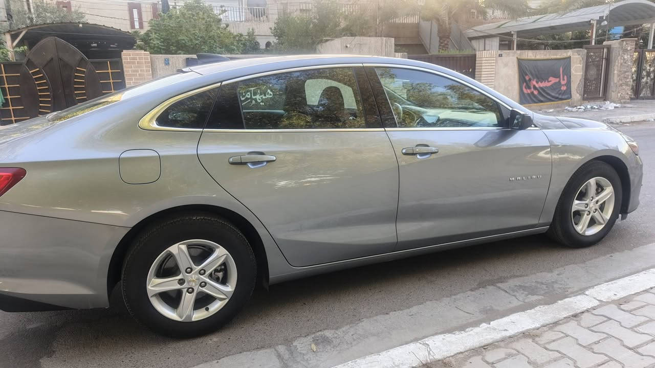 السلام وعليكم ماليبو ٢٠٢٤ مواصفات الماليبو معروفة حساسات خلفية حساسات جانبيه شاشه جبيره سايد بريك بصمه حادث كما موصح بالصور دعاميه صبغ مع ربع البنيد السياره  ماشيه ١٥الف مغلفه ppf بالكامل مع درع جامه أمامه السعر ١٣٠بغداد ***********
