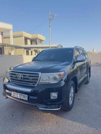 لاندكروز جكساره • ٢٠١٣ • بدون صبغ