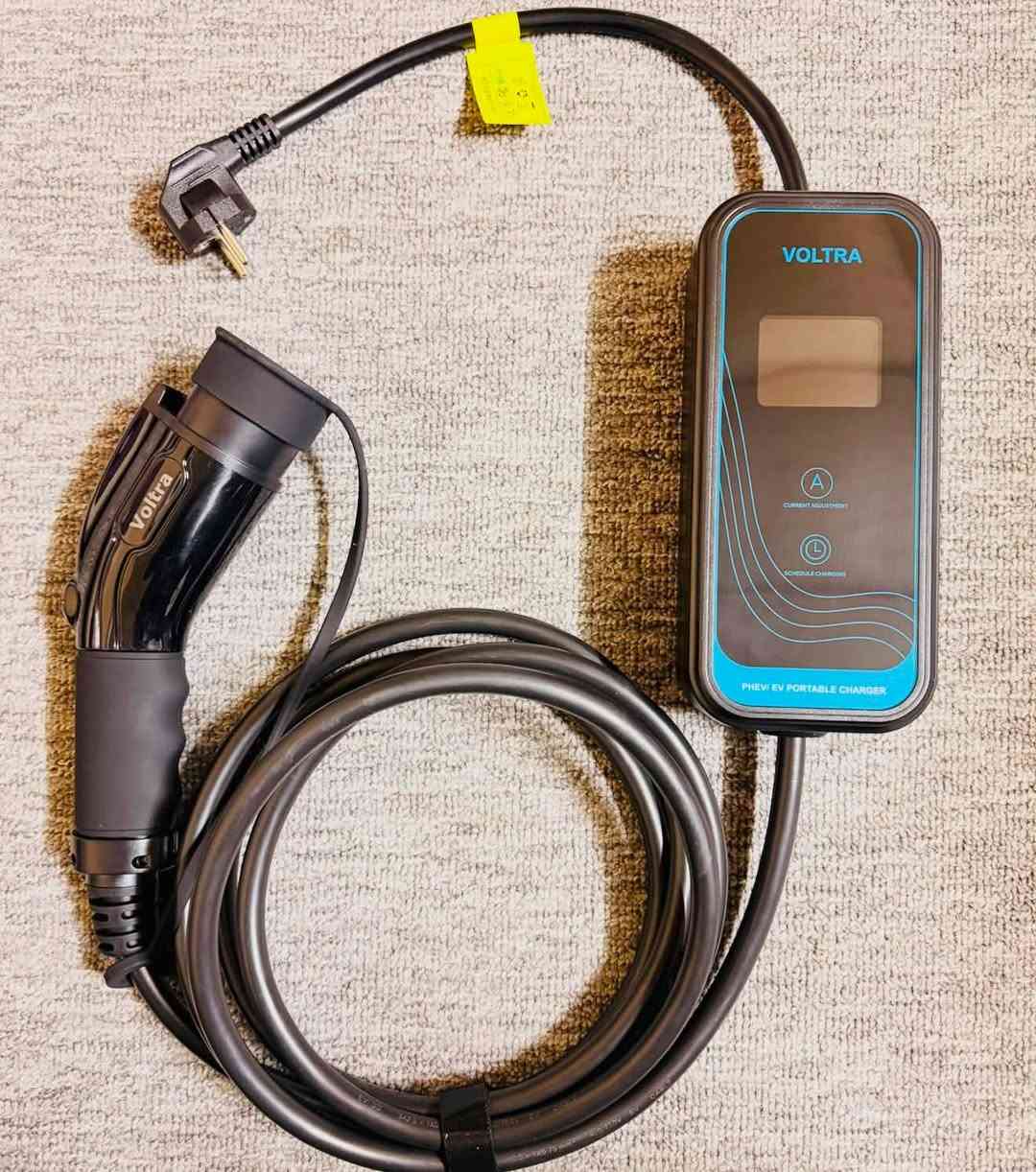 شاحنه BYD رقم وتساب***********  موجود جمله و مفرد بي نضام ايرث و نضام حمايه وشاشه عربي وضمان 2 سنه استبدال
