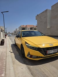 النترا ٢١ فول فول لمتد داخل جلد ابيض السيارة تعمل بمنظومه الغاز وبانزي...