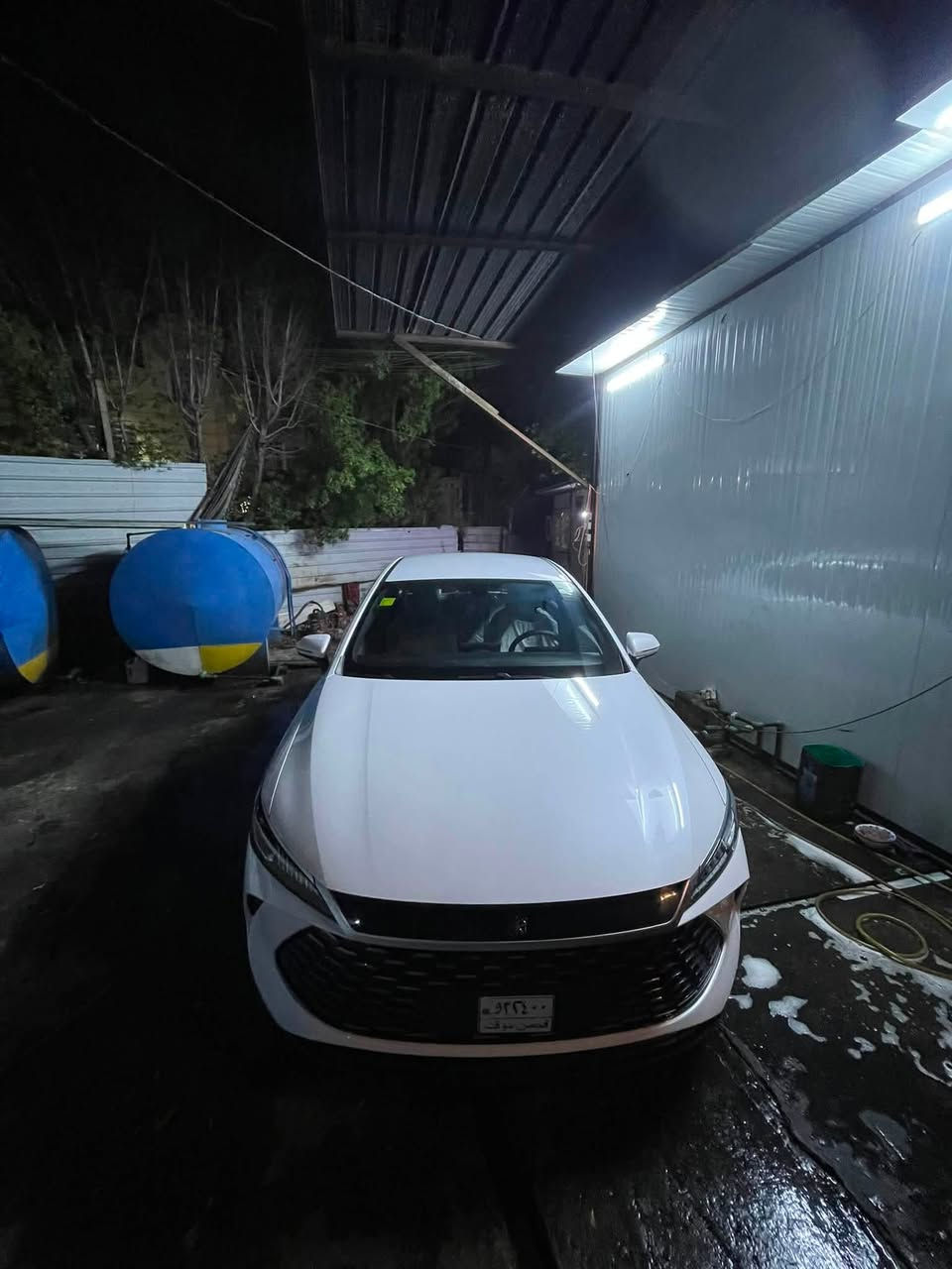 🚗 BYD Qin Plus 2025
بي واي دي كن بلاس 2025

💰 السعر :- 19,700بدون رقم تكلفة الرقم 300الف 

🔋 محرك 1500cc هايبرد (بنزين + كهرباء)
🏁 القوة الحصانية:
🔹 110 حصان (محرك البنزين)
🔹 180 حصان (المحرك الكهربائي)
💥 عزم الدوران: 316 نيوتن/متر
🛣️ مدى قيادة يصل إلى 2100 كم
⚡ قيادة كهربائية حتى 55 كم

✨ أهم المواصفات
✅ بصمة تشغيل ودخول ذكي
✅ شاشة معلومات وترفيه كبيرة
✅ عداد رقمي بالكامل
✅ كاميرا خلفية مع حساسات
✅ تبريد أمامي منفصل (قطعتين)
✅ مقاعد جلد فاخرة
✅ تحكم بالمقود من الجهتين
✅ نظام وسائد هوائية متكامل (Full Airbags)
✅ إنارة داخلية LED
✅ مصابيح LED مع زينون

📍 العنوان
بغداد – حي العامل

☎️ ***********
