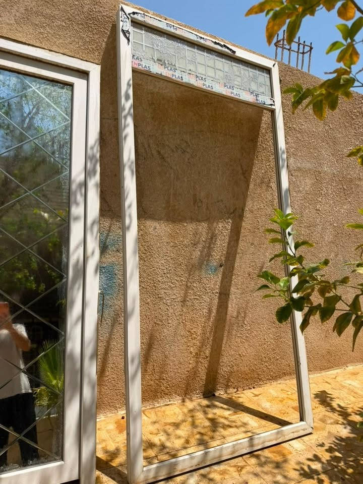 بيبان ورفوف للبيع  شبه جديد
العنوان كربلاء الحر الصغير
الاستفسار ع الرقم

***********
