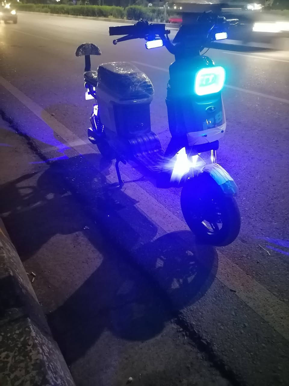 R8 • ٢٠٢٥ • بطاريات دبل