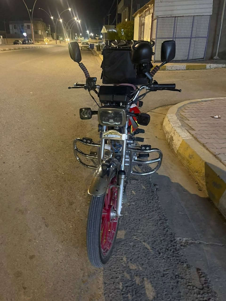 ماطور ايراني 24 مناقصه شي سعر 750بي مجال  اذا اكو مراوس اراوس عادي  الاتصال***********

