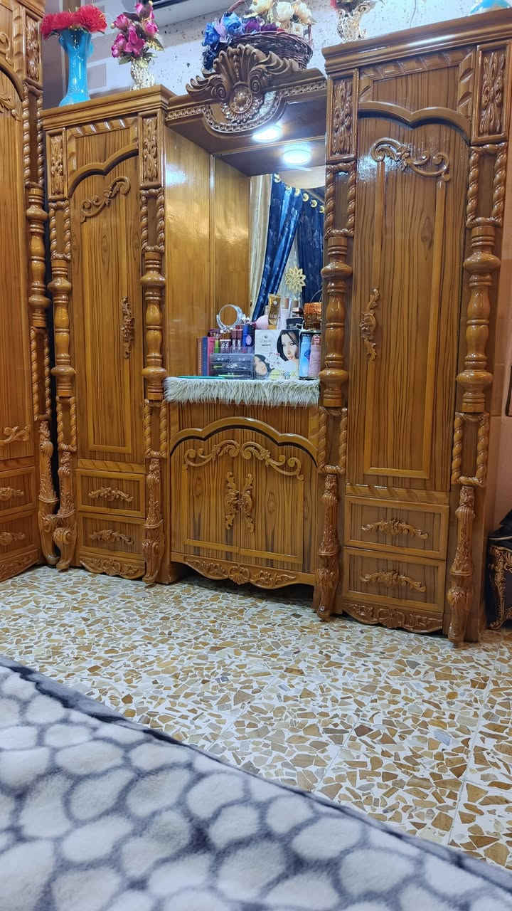 السلام عليكم غرفه للبيع ابراج غرفه مستخدم شغل توصية  ما بيها لكه صبغ حراري درجه اولى ثكيله السعر التواصل على الخاص 
2.100
‏‪***********‬‏
