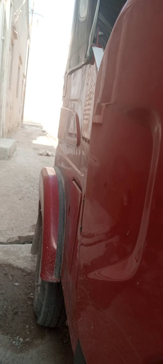 سلام عليكم تكتك للبيع الاستفسار علا الرقم ***********
