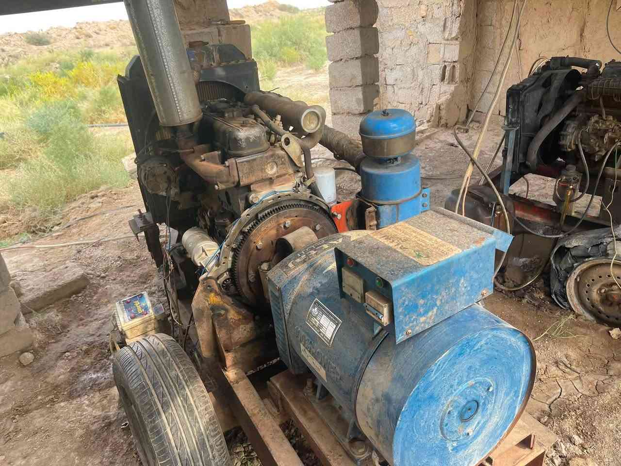 مولد دايو نضيف تجي تشغل وتحمل عليه يعجبك اخذه وبالخير ع الي ياخذه مكان المولده واسط مكلف بنشر الستفسار اكثر انتصل ***********
