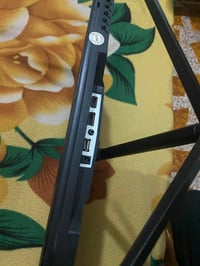 شاشة • ١٤٤هرتز • نضيفه