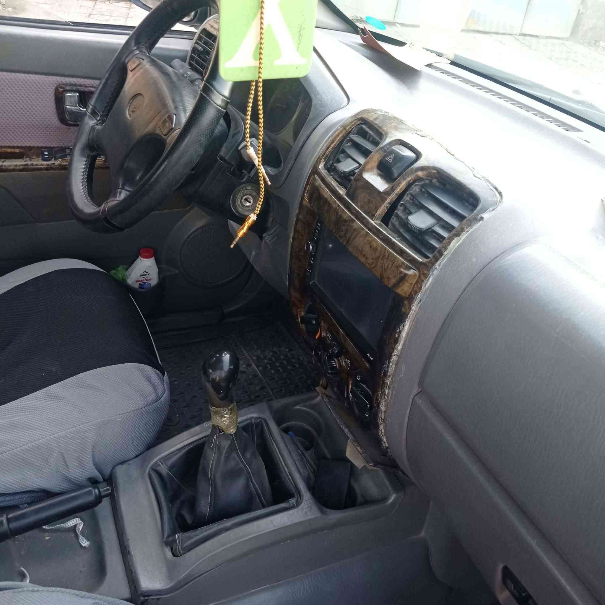 السلام علیکم جنبي موديل ٢٠١٣ سياره جديد البيع السعر ٥٥ وبيها مجال قليل *********** ***********
